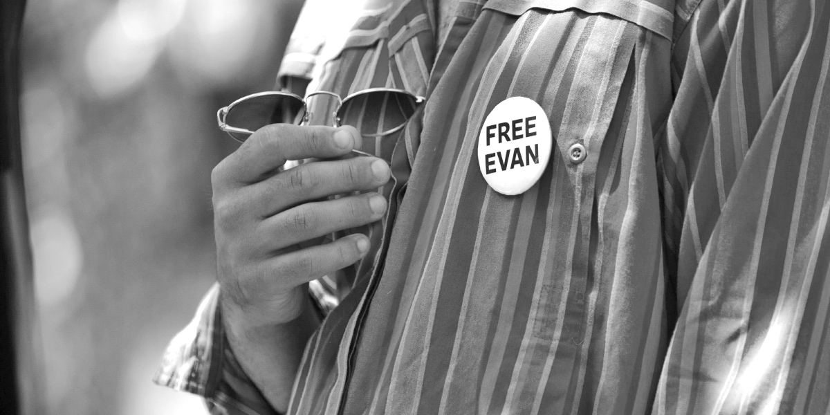 Bowdoin alums show support to Evan Gershkovich, Class of 2014.