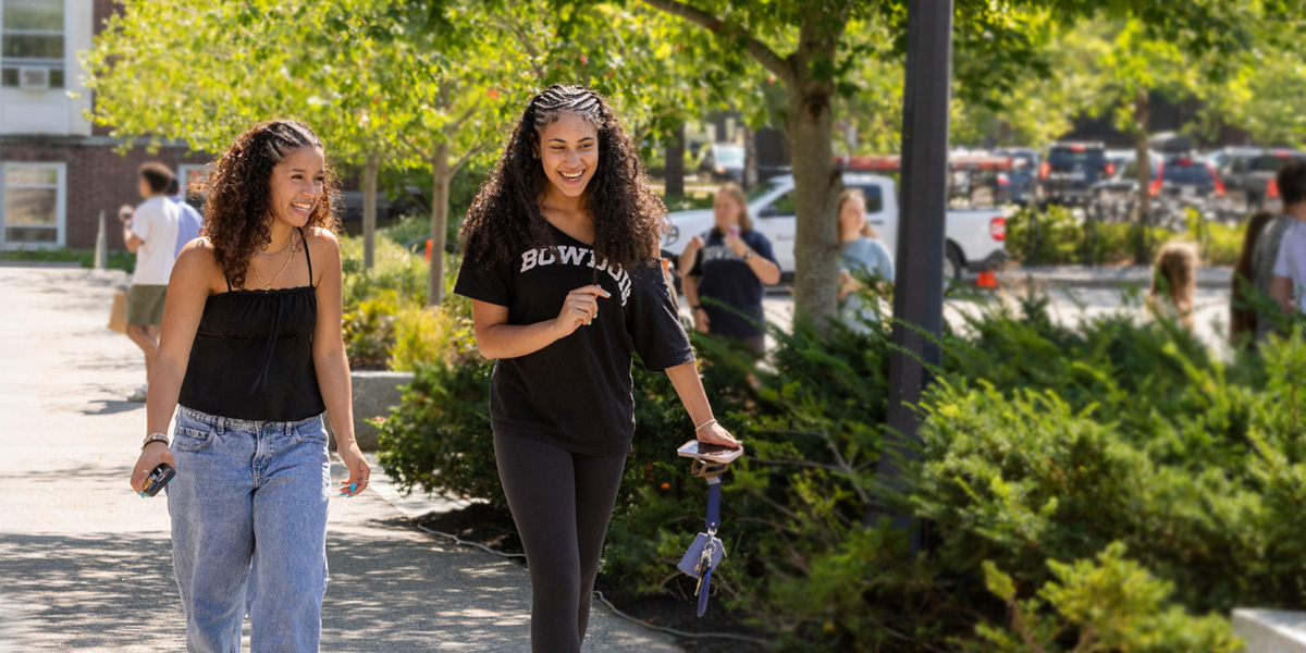 Bowdoin students meet old and new friends at the start of the fall semester.