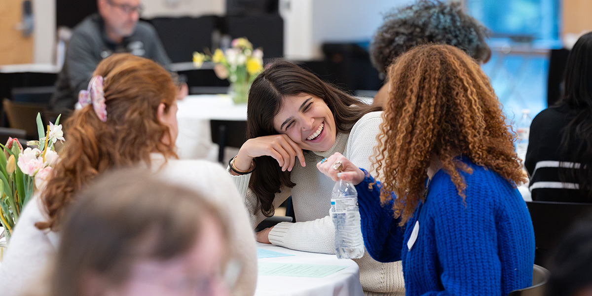 The Bowdoin Network of Women hosts a networking event in Mills Hall.