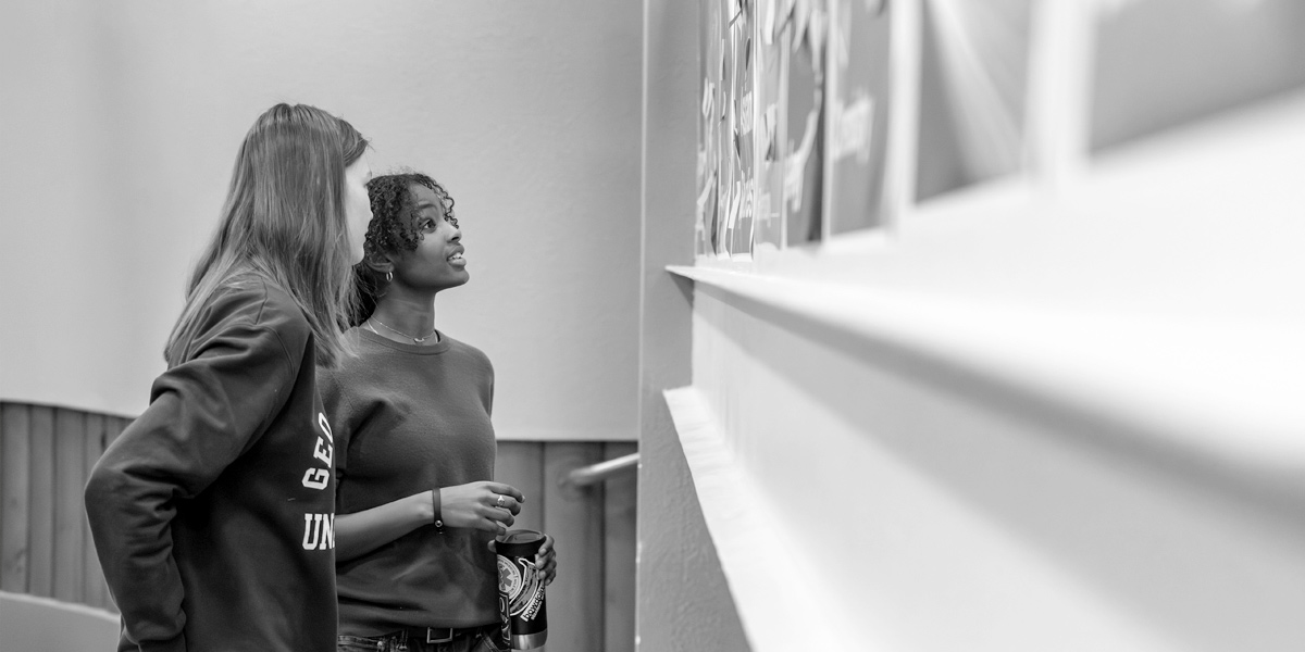 Bowdoin students cheering for one another.