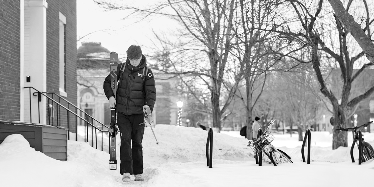 Snow is no problem for Bowdoin Polar Bears.