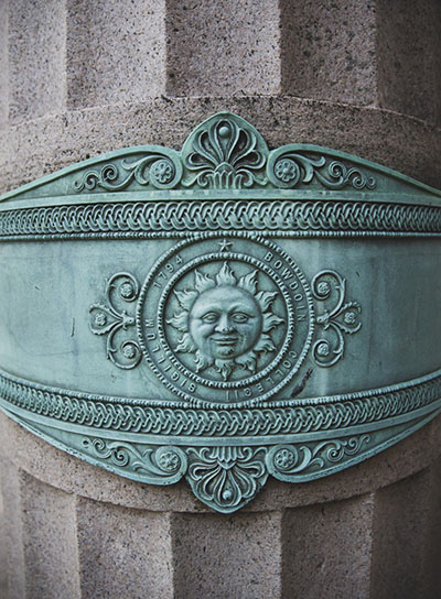 Sun seal on column