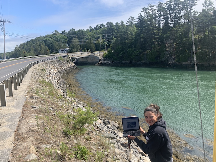 Meghan Gonzalez ’23 photographs lobstering ports in Harspwell