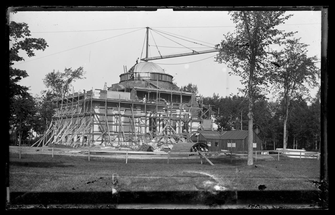 A historical photograph of the view of a campus quad from the vantage point of an art museum building