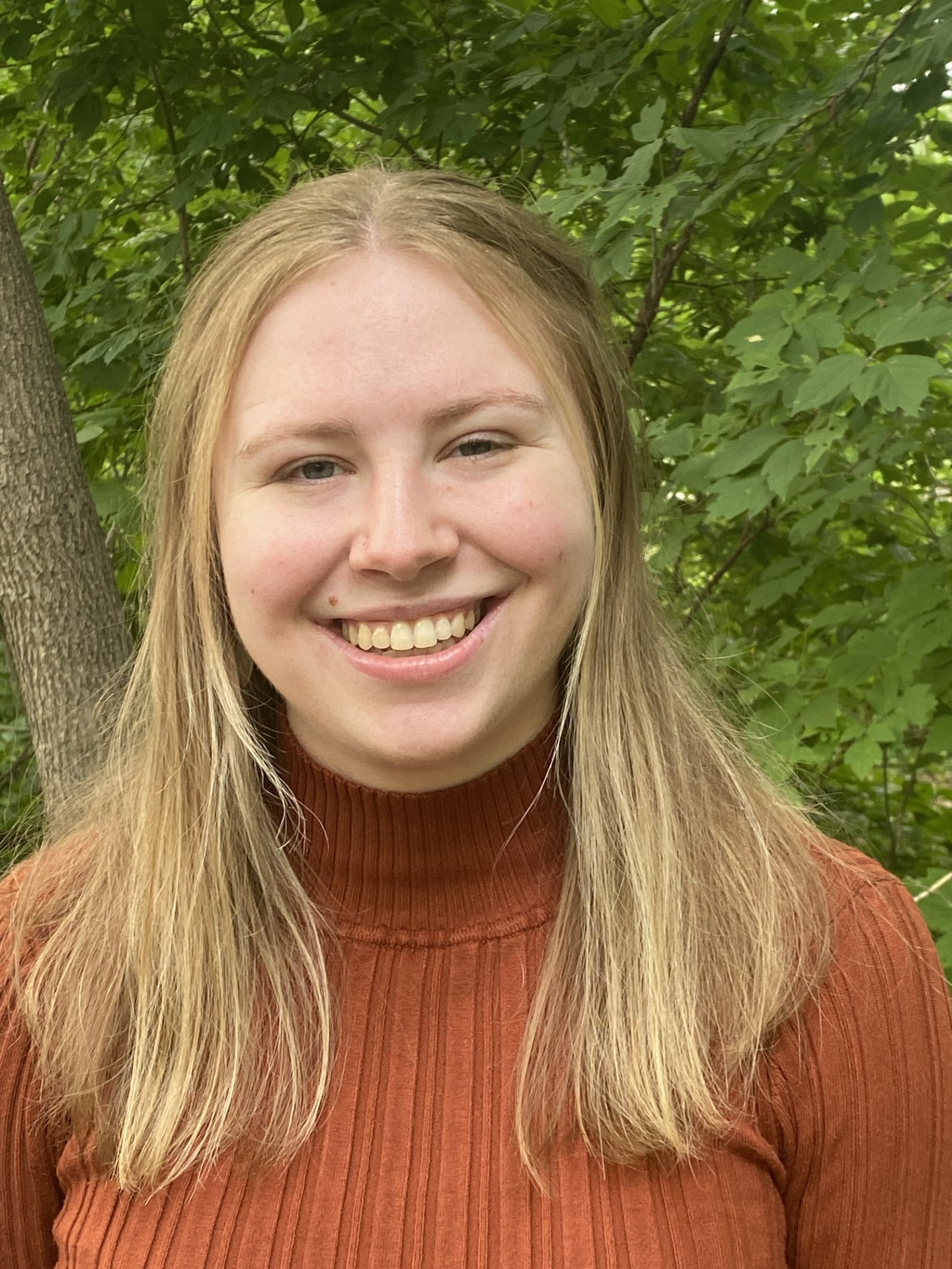 Cassidy Bateman Headshot