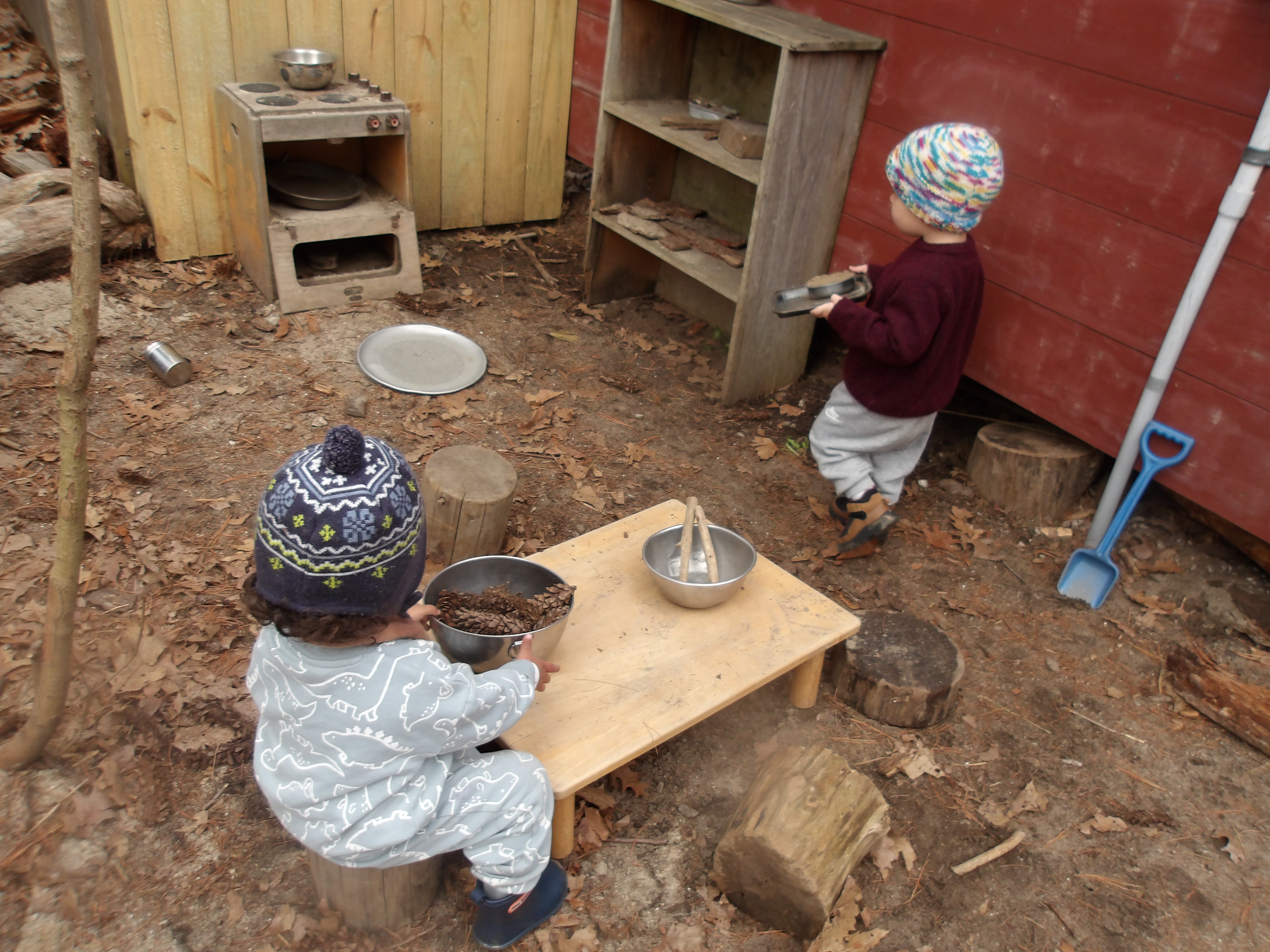mud kitchen 