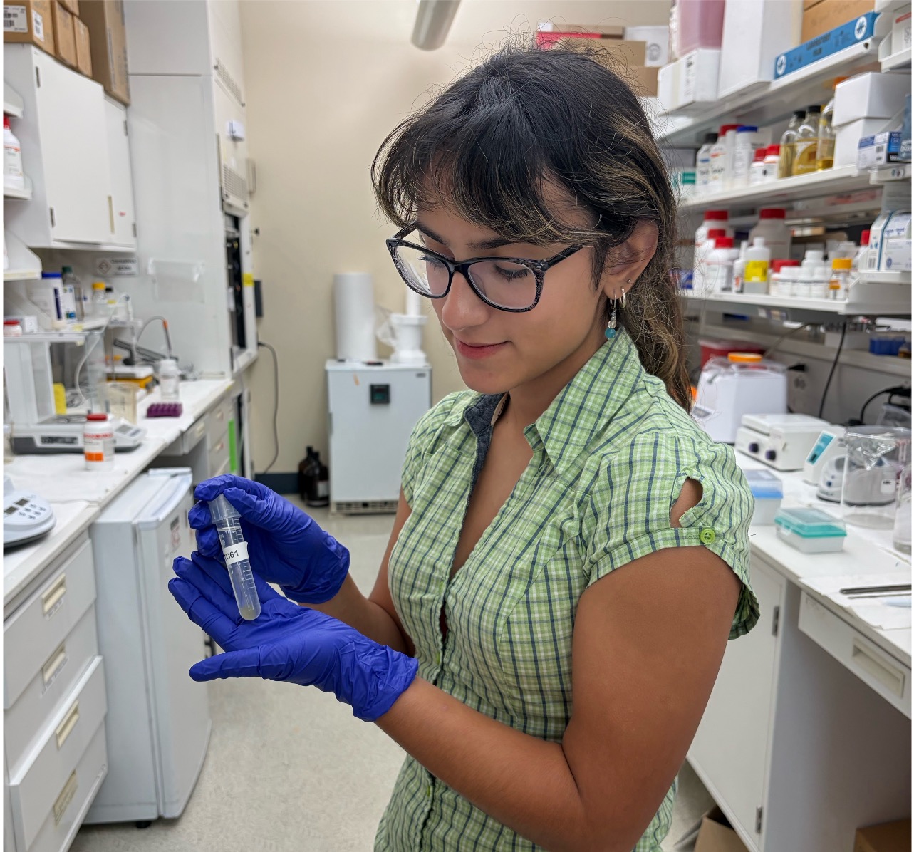 Sofia Bacolas in the lab