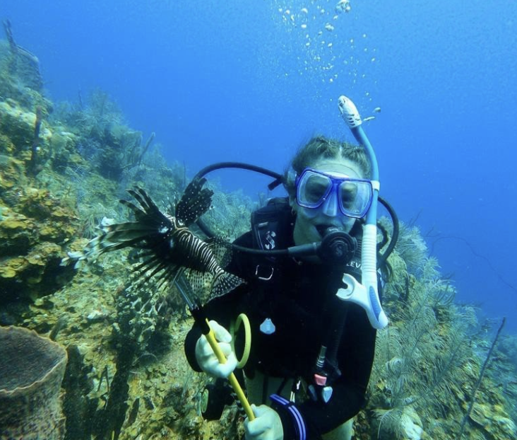 Jolie takes a selfie as they dive.