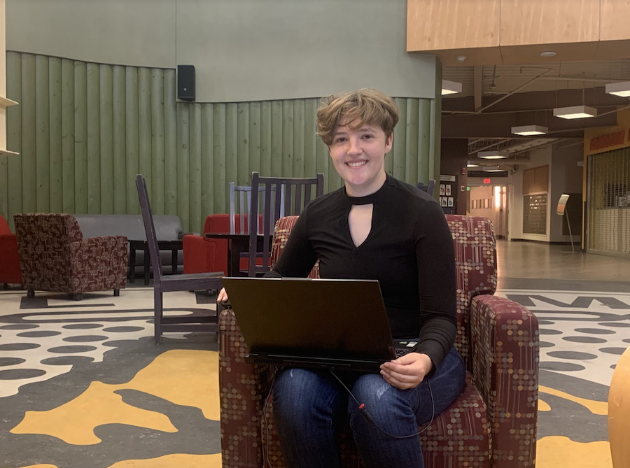 Zoe Becker '24 sits at her computer in David Saul Smith Union