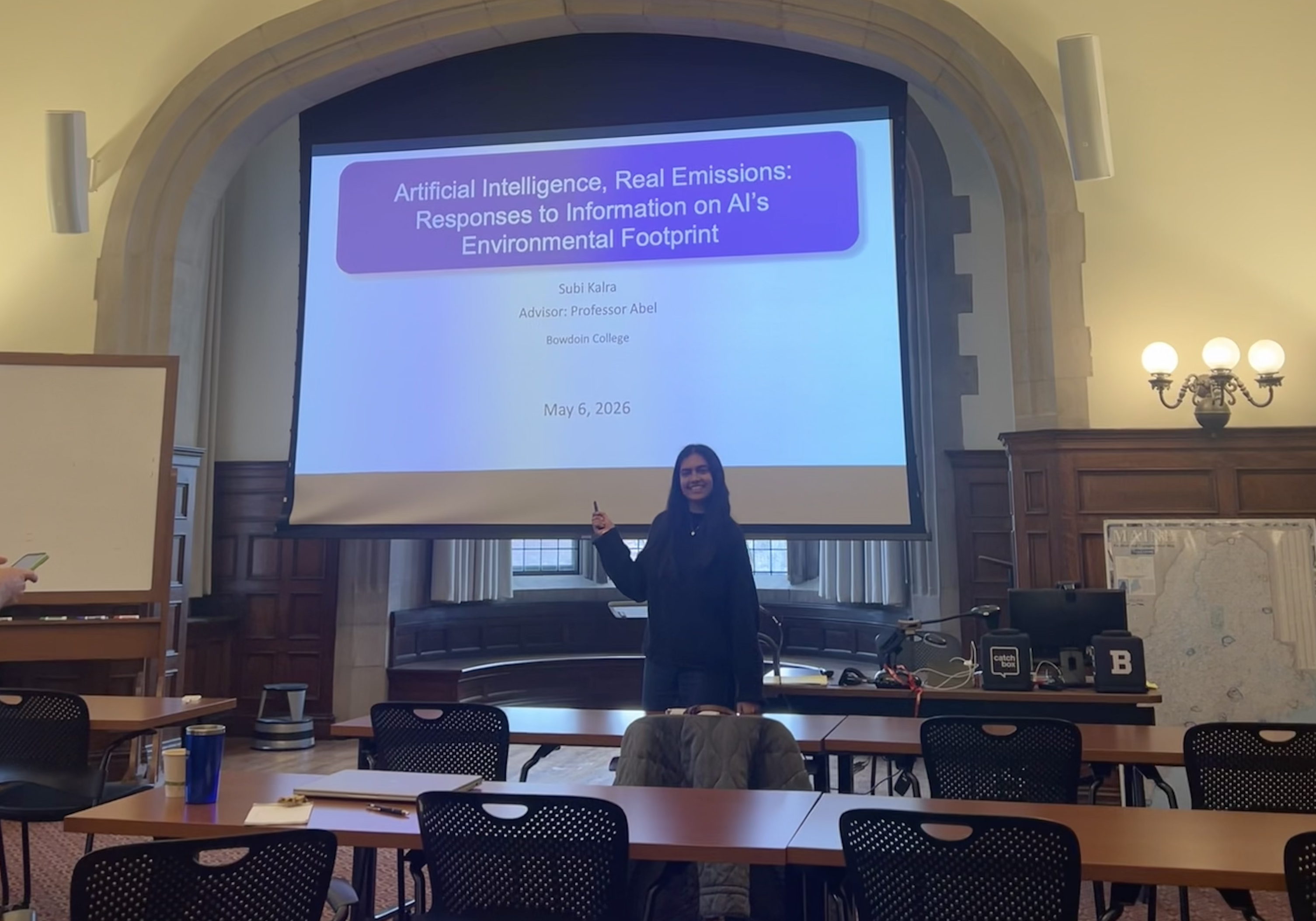Subi Kalra presenting her project