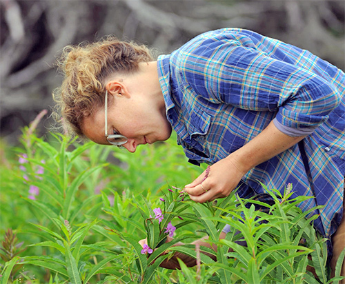 Assistant Professor of Biology Patty Jones