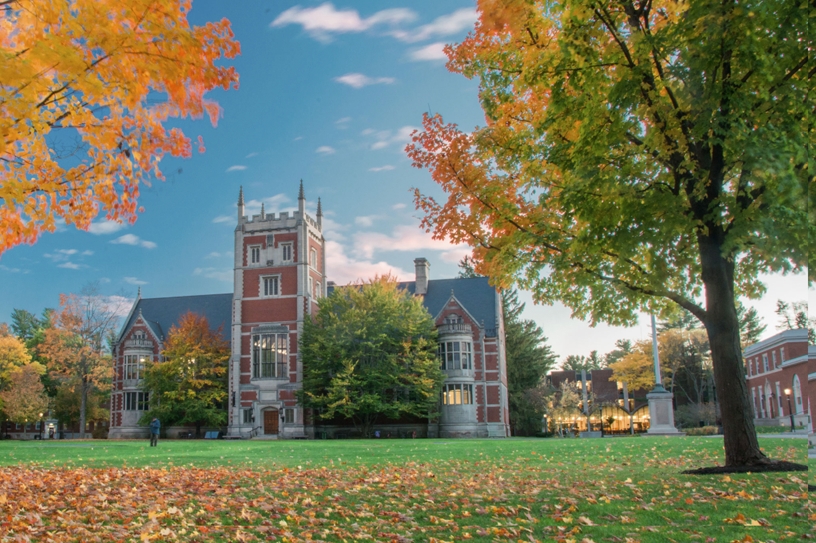 bowdoin college tour guides