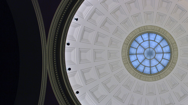 round domed ceiling in the Bowdoin CollegeMuseum of Art