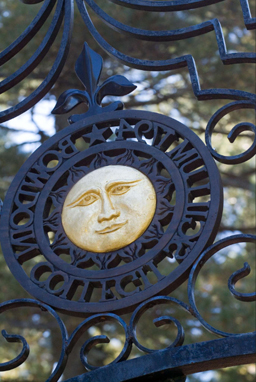 Sun gate