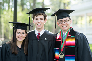 Rachel Snyder, Bill de la Rosa, and Class President Roberto Tavel '16