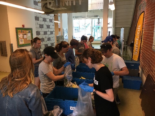 Polar Bears Celebrate Common Good Day In Washington D C Bowdoin College