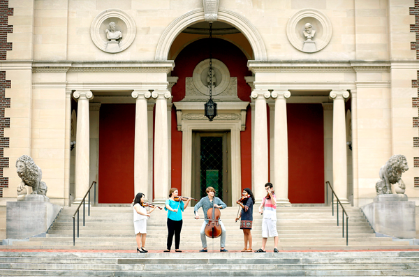 Bowdoin International Music Festival, music playing on the Museum steps