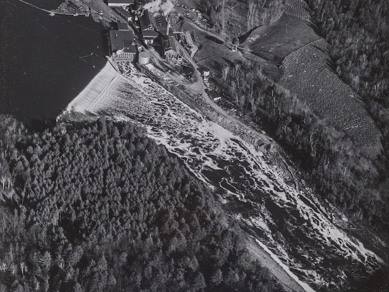 Chemical scum, Androscoggin River. (Photo: John McKee, As Maine Goes, 1966)