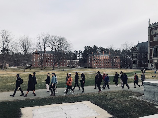 Byron Kim and Students Walk Around Campus
