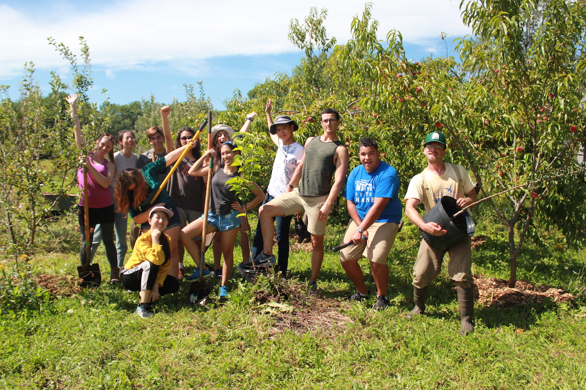 The students in the environmental sustainability orientation trip