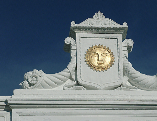 Sun detail on a Bowdoin building