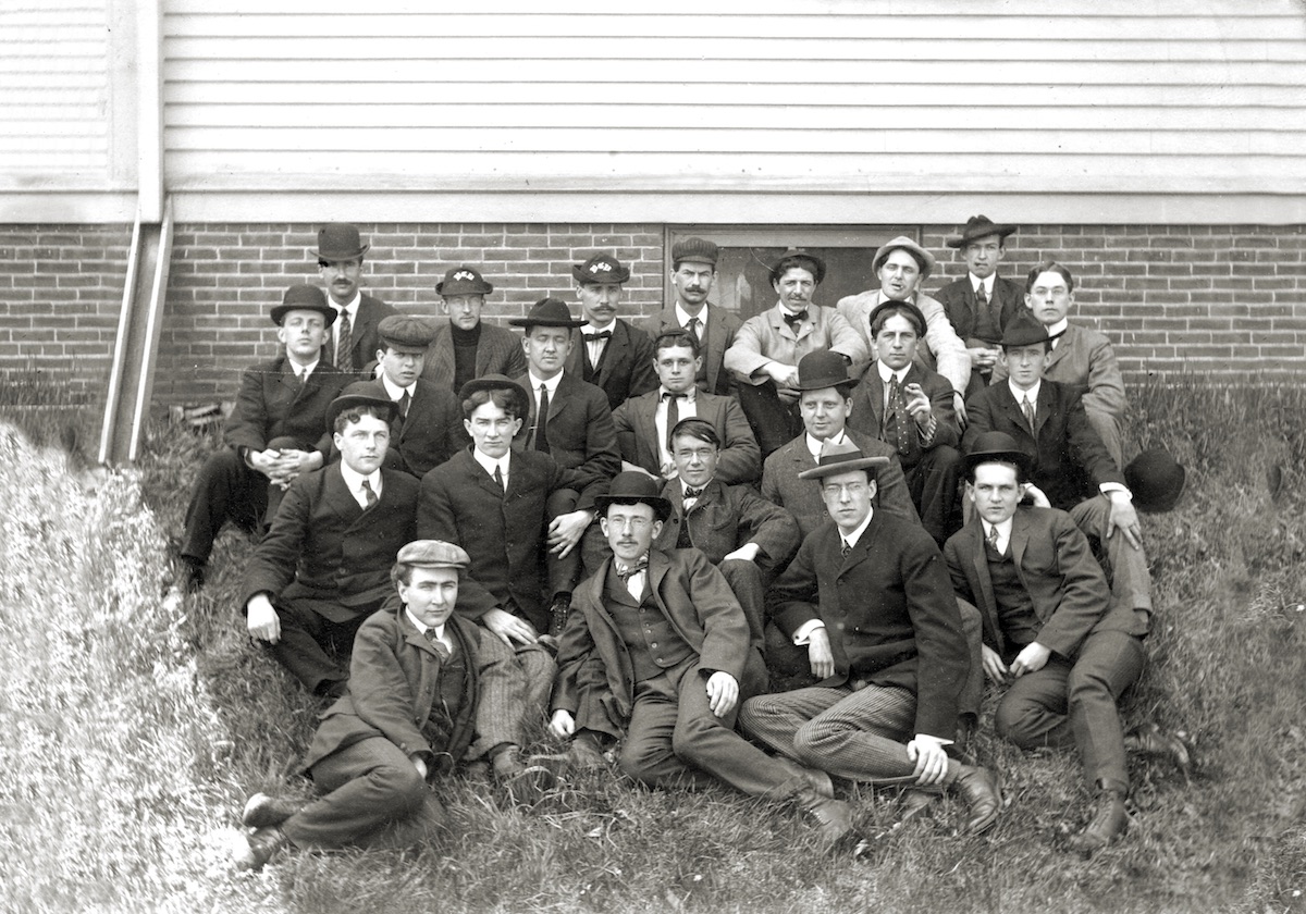 Medical School of Maine Class of 1907.