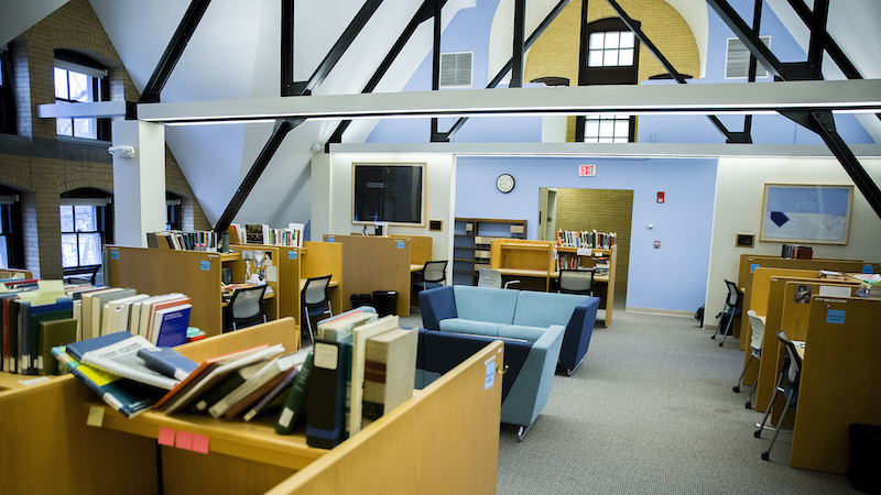 Study spot in Bowdoin library
