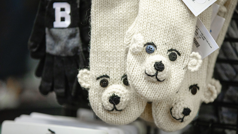 Button-eyes polar bear socks