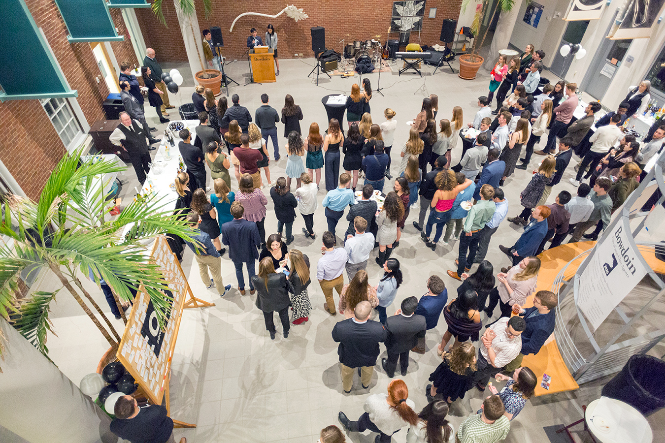 Bowdoin seniors celebrate the SCGC kickoff for the Class of 2020