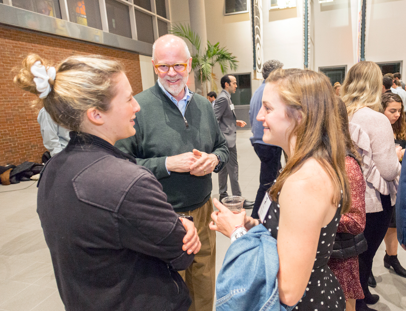 President Rose and Bowdoin seniors celebrate the SCGC kickoff for the Class of 2020