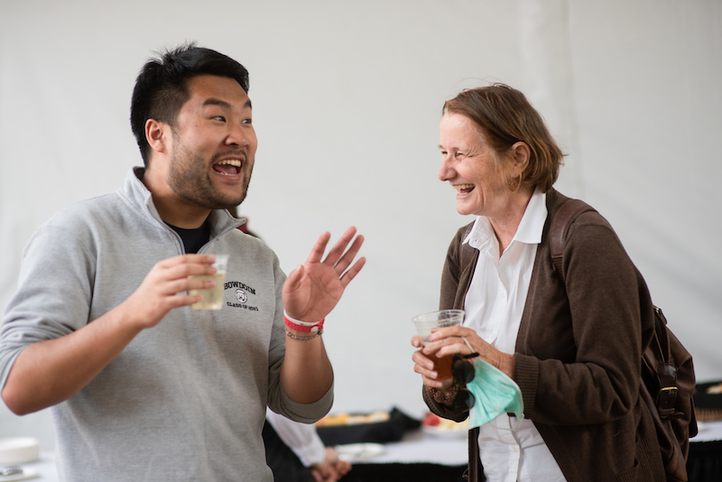 Pints with professors and Commencement dinner