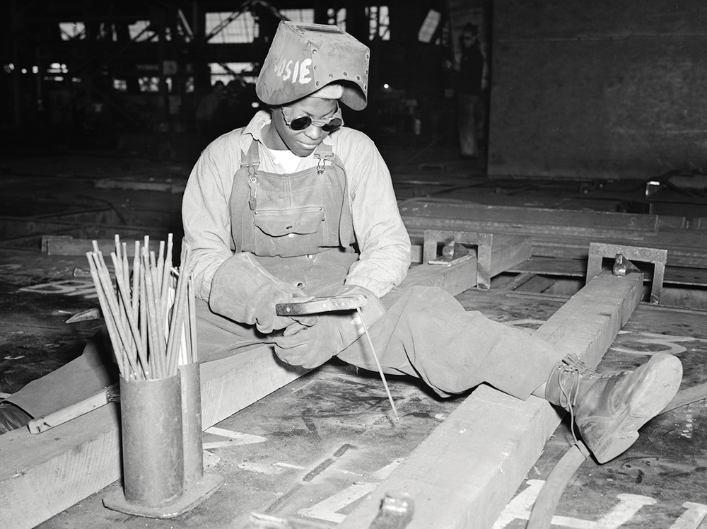 Welder-trainee Josie Lucille Owens works on the Liberty Ship SS George Washington Carver at the Kaiser shipyards in Richmond, California, in 1943