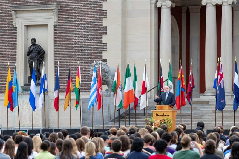 President Rose welcomes the incoming class.