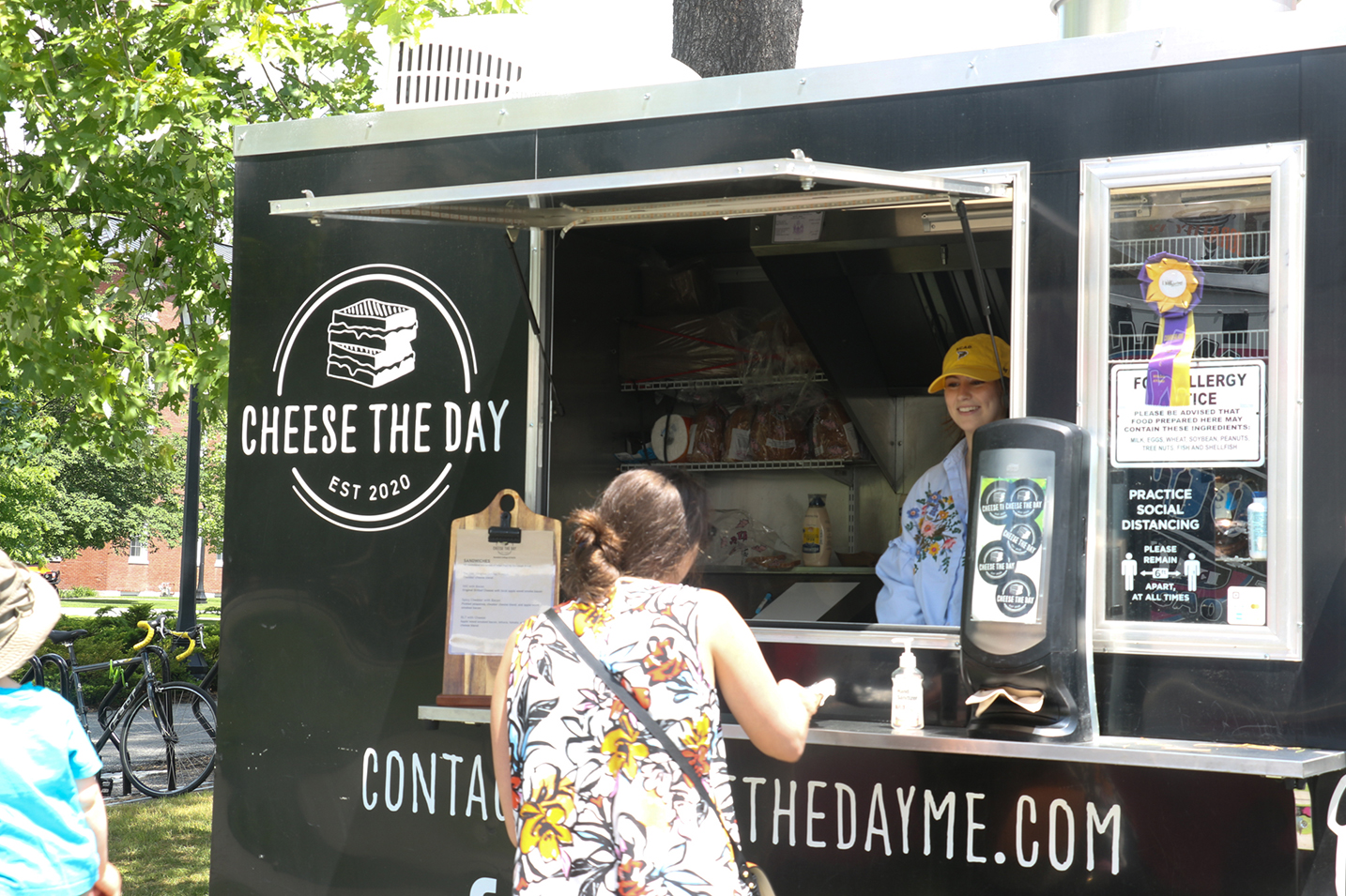 Slideshow Food Truck Picnic 2022 Bowdoin College