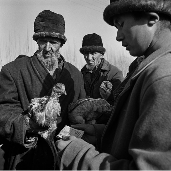Bubriski75 photo of Uyghur bird market in Kashgar 1998
