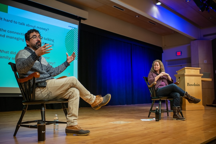 Eduardo Palma and Kristin Brennan teach a workshop on finance and budgeting