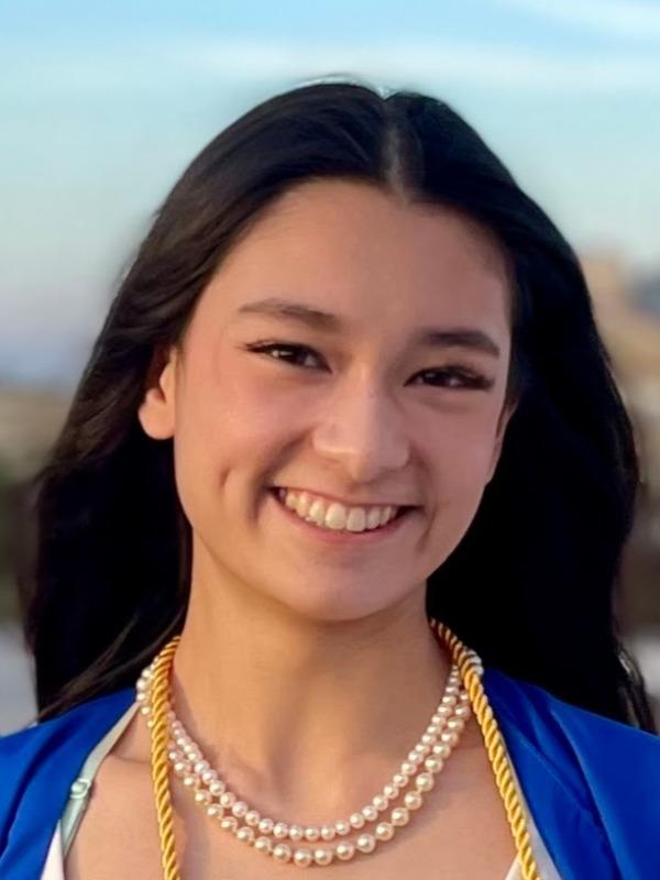 Ellie Saksena portrait