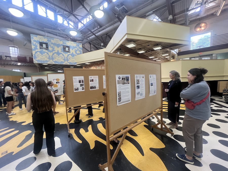 poster event
