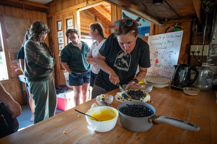 prof patty jones preparing food in the kent island kitchen