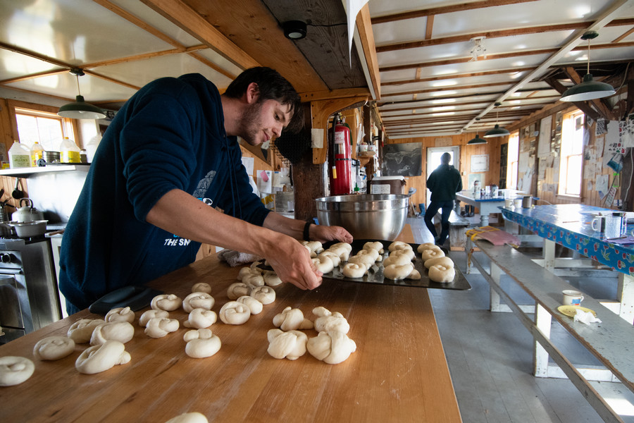 students preparing food on kent island kitchen