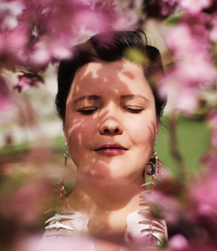 thumb_magazine_gilchrist.jpg