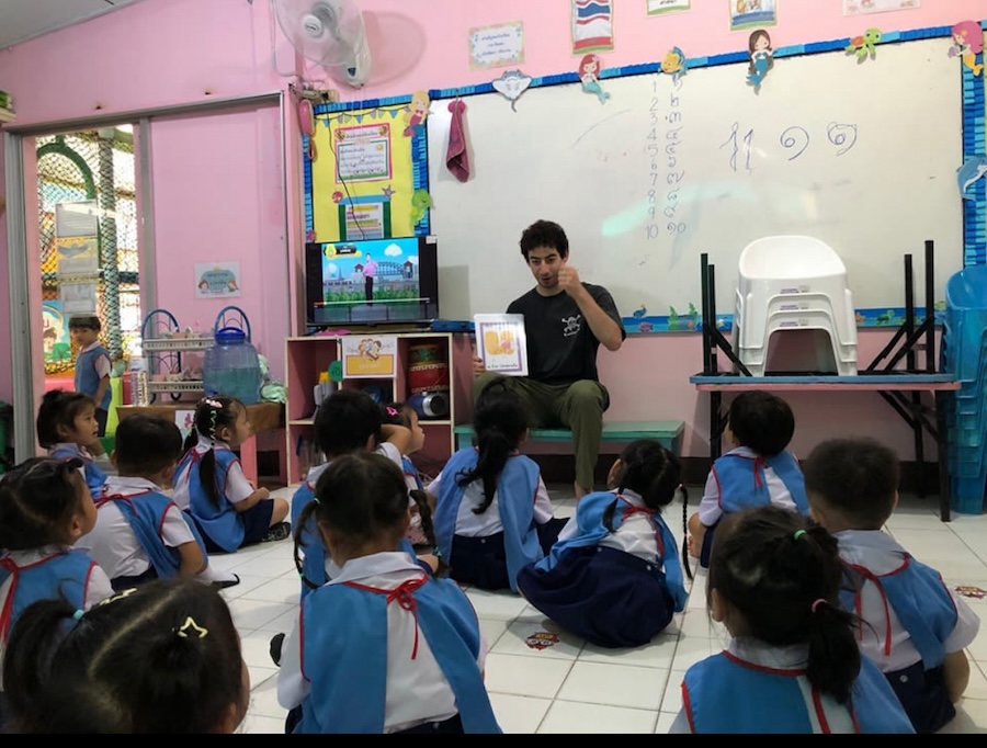 Nate Berg teaching students in