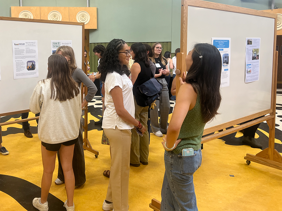Poster conference mingling