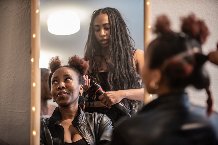 Glam and Glow pop-up studio in Ladd