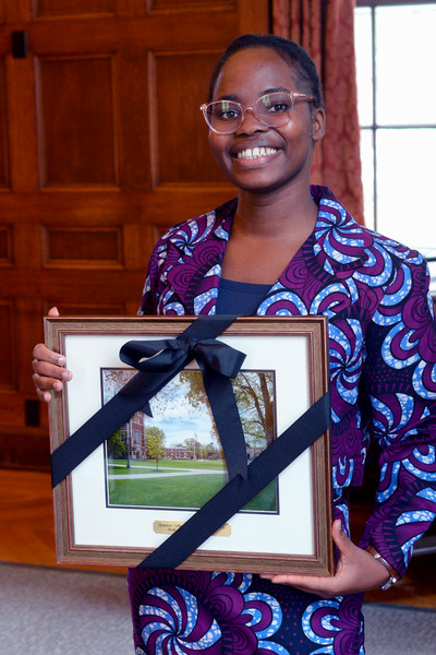 olujobi25 gets president's award at pal lunch in main lounge MU