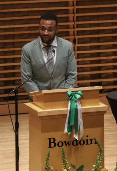 kelly stevenson25 at podium speaking at PBK ceremony