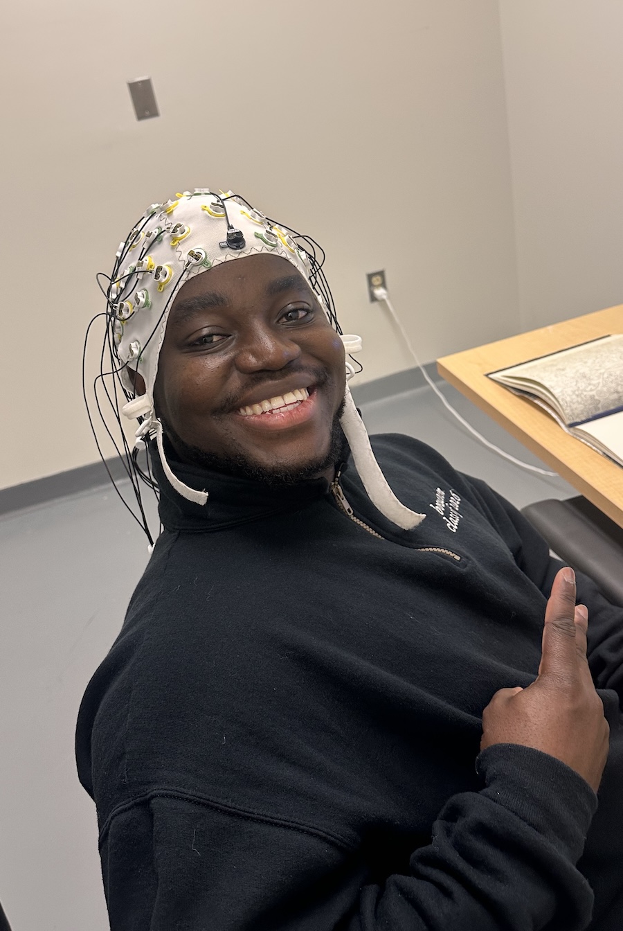 Abdul in his Bowdoin neuroscience lab
