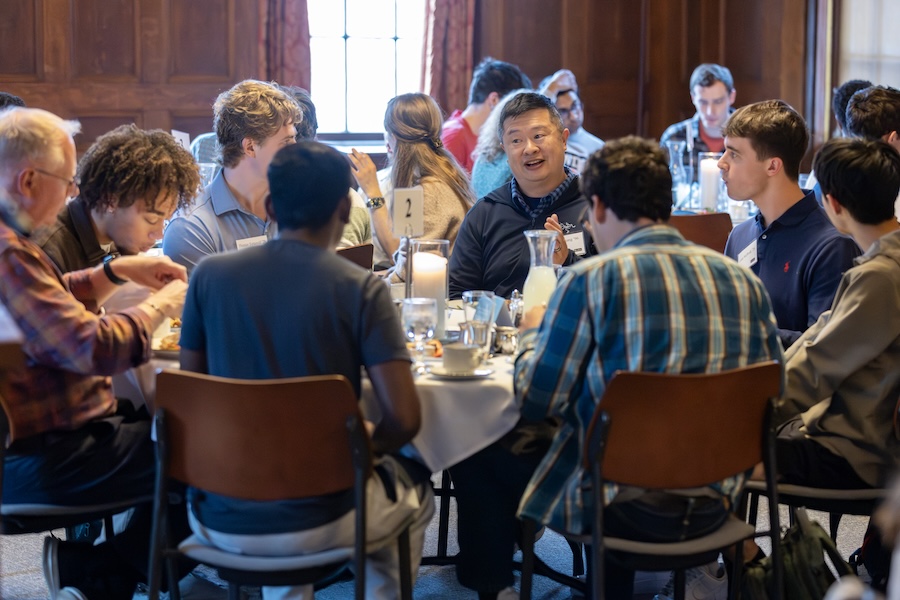 AI alumni dinner in Maine Lounge