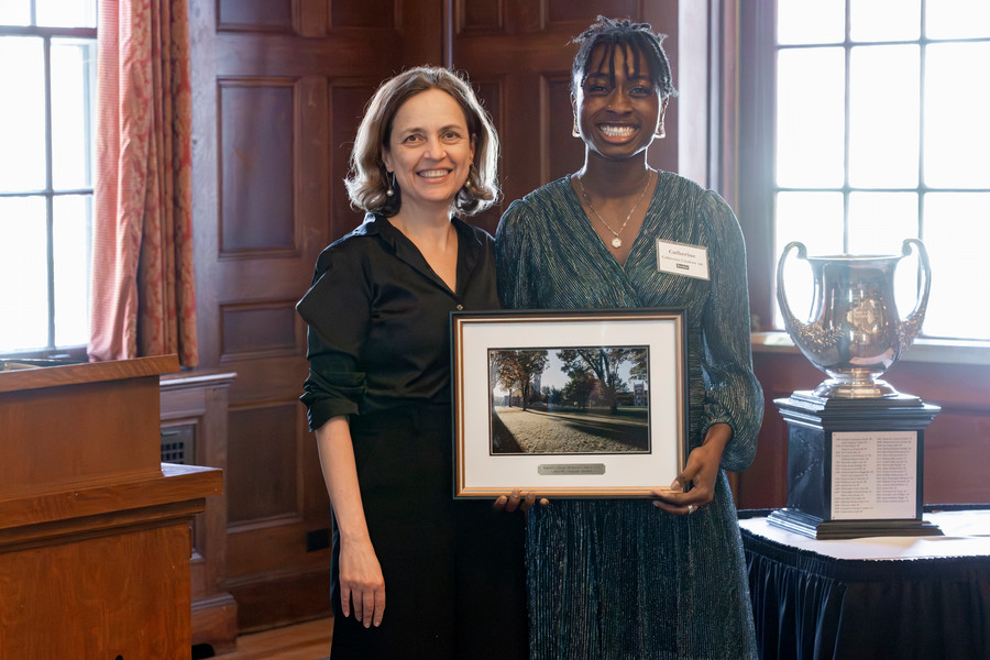 Uwakwe26 wins president's award