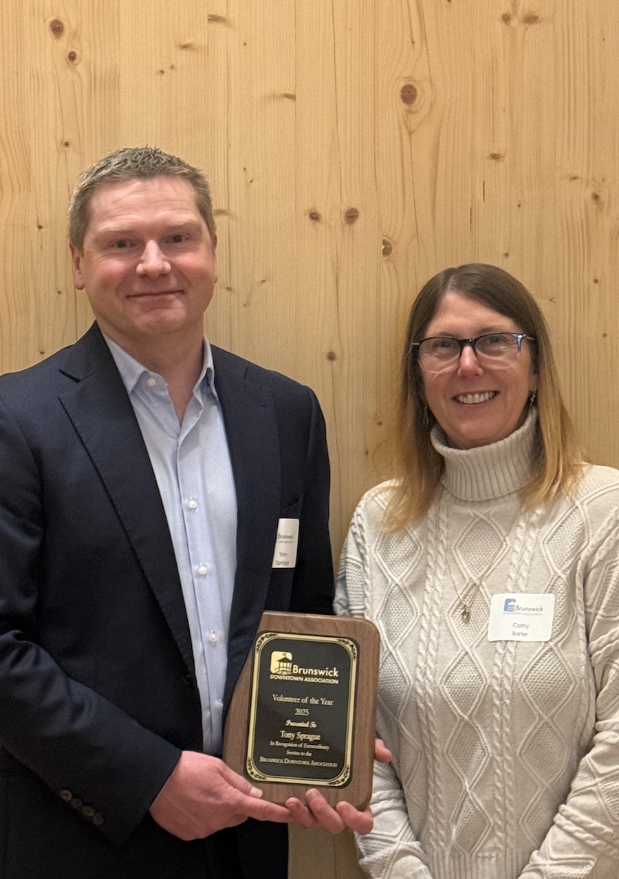 Sprague with his award